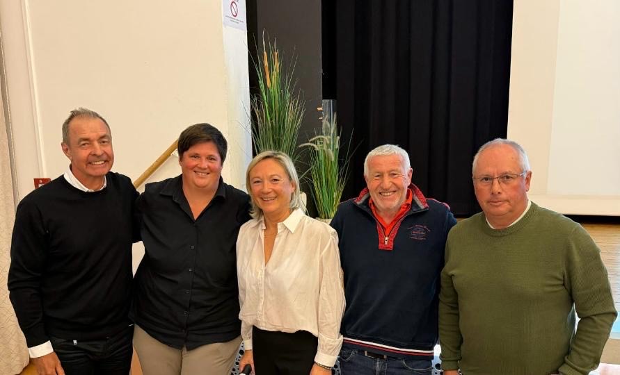 von links nach rechts: Holger Müller, Andrea Breintner, Andrea Wisböck, Michael Beck